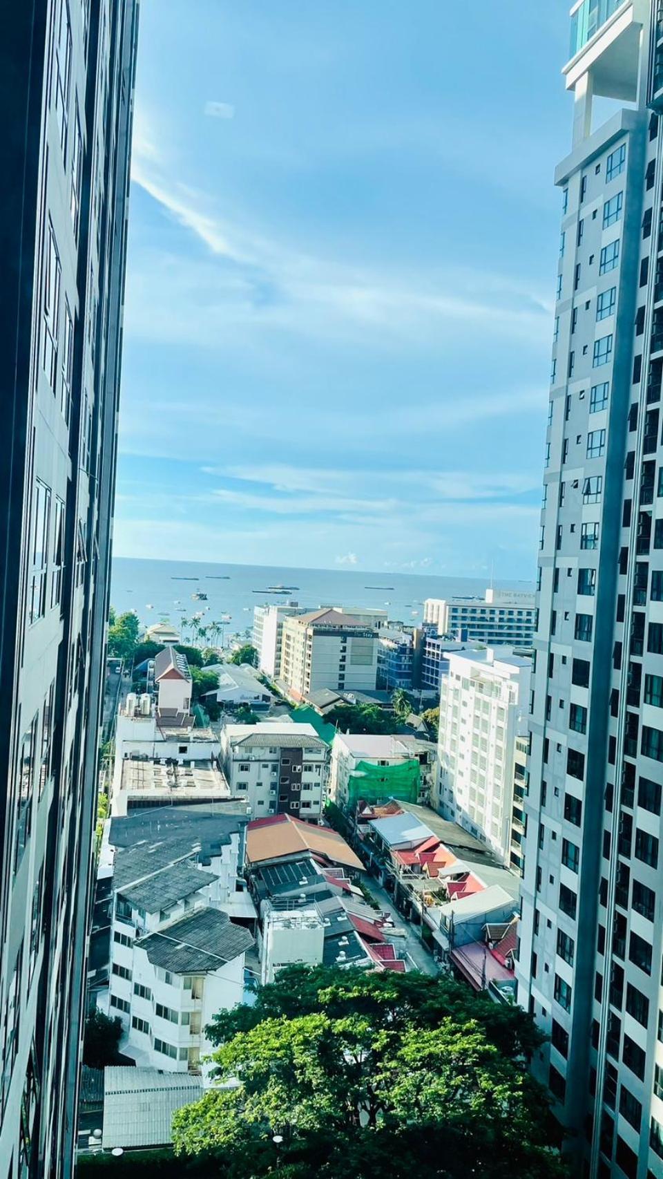 Apartemen The Base 271 By Numam Pattaya